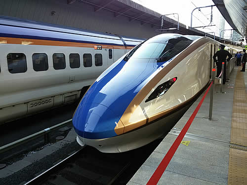 hokuriku-shinkansen.jpg