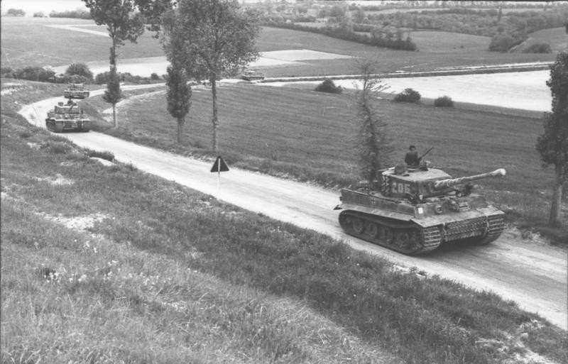 Bundesarchiv_Bild_101I-299-1804-07_Nordfrankreich_Panzer_VI_Tiger_I.jpg