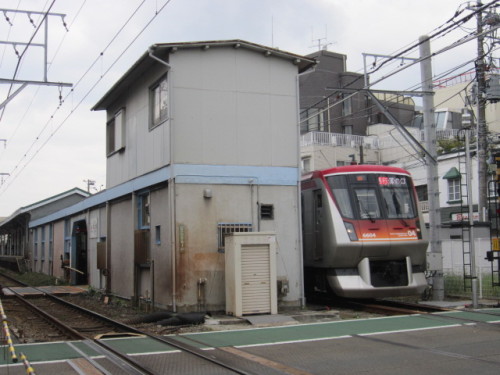 駅 等々力