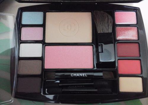 CHANEL TRAVEL MAKEUP PALETTE “ALTITUDE” | 誘惑に勝てない！買い物日記 - 楽天ブログ