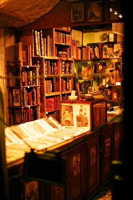 Shakespeare and Company Bookstore, Paris-6.jpg