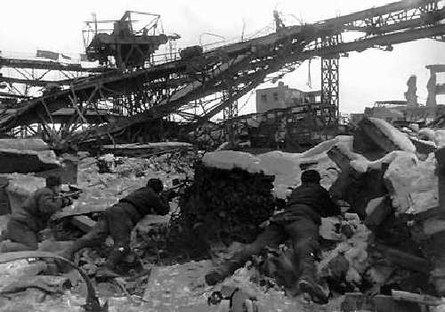 Stalingrad_-_ruined_city.jpg