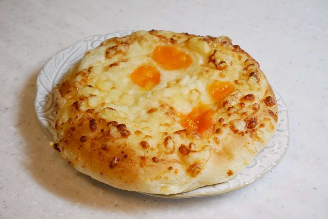 ＣＡＦＥ　ＫＡＬＤＩＮＯ　４種のチーズピザ.JPG