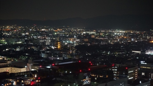 京都タワーからの夜景　東寺.jpg