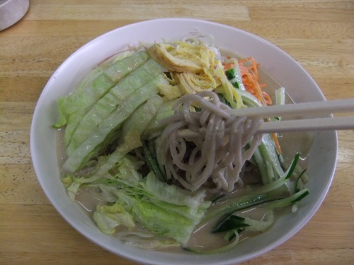 谷在家１丁目・ねぎしの冷し胡麻だれ野菜そば２20120713.JPG