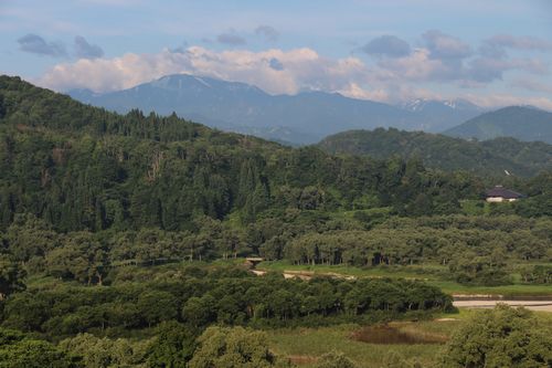 80214白川と飯豊本山500.jpg