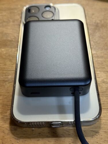 モバイルバッテリー_04_装着.jpg