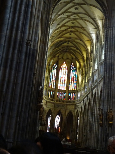 チェコ 　プラハ城  聖ヴィート教会 (7).JPG