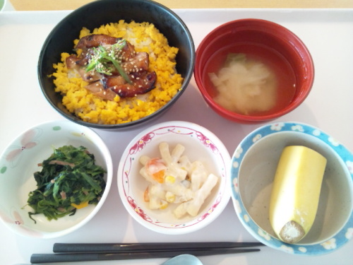 鶏照り焼き丼.jpg