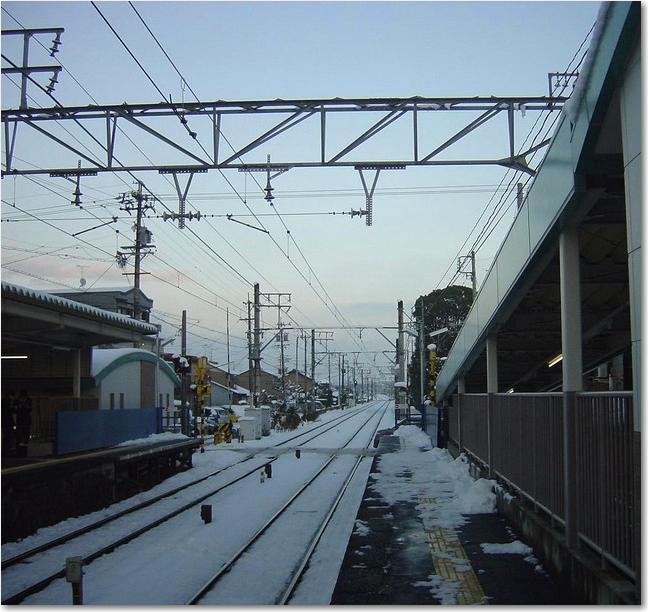 32ホーム高田橋方面