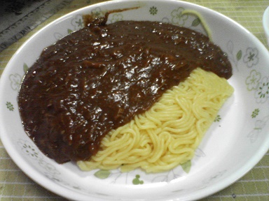 カレー麺24112802