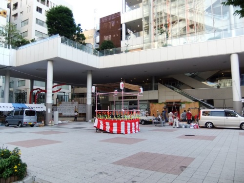 祭り会場＠日暮里駅前20130826.JPG