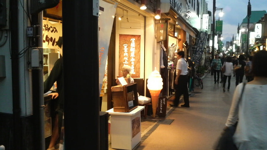 ハナヤマタ聖地巡礼 OPのアイスクリーム屋さん