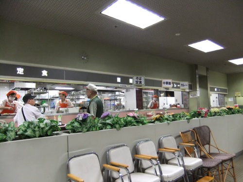 足立区役所職員食堂の店内20130719.JPG