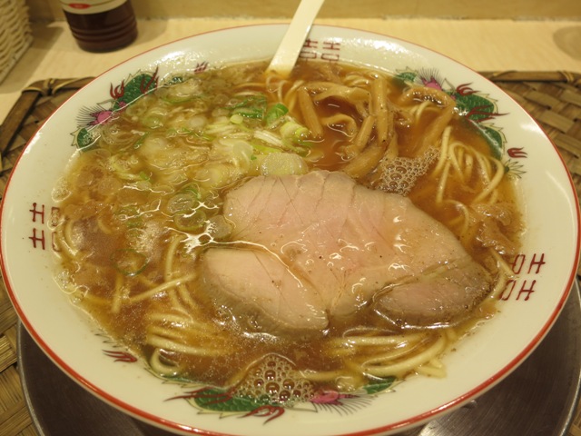 20120916_食堂七彩醤油ラーメン.JPG