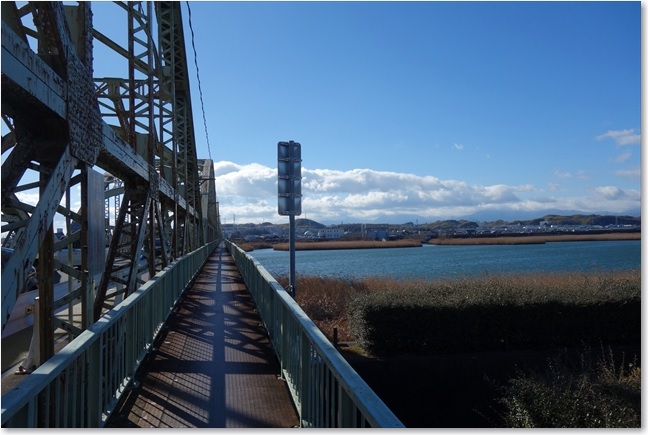 85今度は揖斐川を渡ります