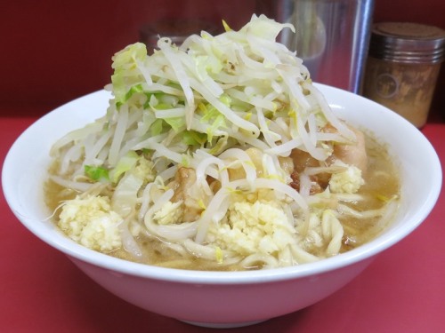 20161206_ラーメン二郎ひばりヶ丘店_ラーメン豚入り_横.JPG