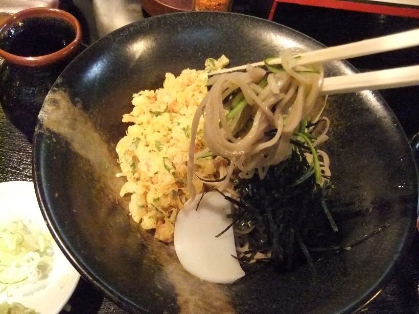 千住１丁目・そば酒房碧夢の冷やしたぬきそば２20120811.JPG