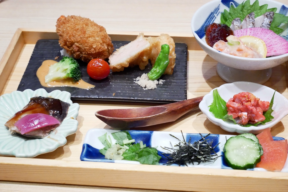 象印食道　海の幸御膳　一の重　ご馳走0001.JPG