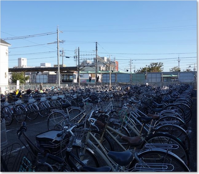 26駅裏の自転車置場
