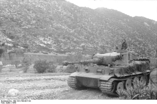 Bundesarchiv_Bild_101I-788-0017-02,_Tunesien,_Panzer_VI_(Tiger_I).jpg