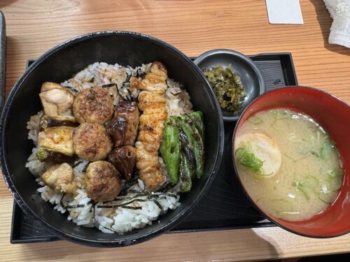やきとり丼.jpg