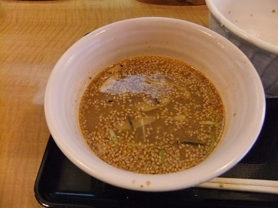 なぜ蕎麦にラー油を入れるのか。＠東新宿のそば湯