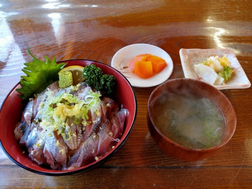 いさりび食堂　イワシ丼