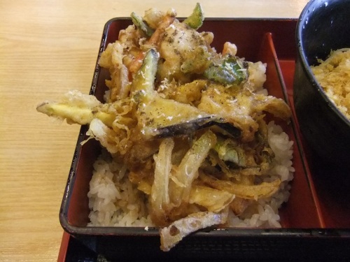 一ツ家１丁目・まるか家のホタテかきあげセット１