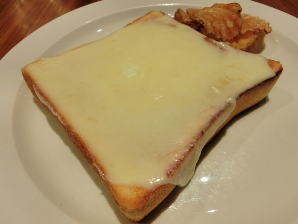 ＣＥＮＴＲＥ　'15.11チーズトースト.jpg