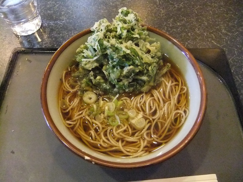 文殊亀戸店の春菊そば１20130104.JPG