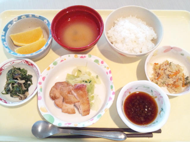 揚げ鶏のネギ醤油かけ