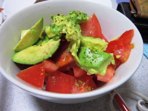 アボカド 001.JPG