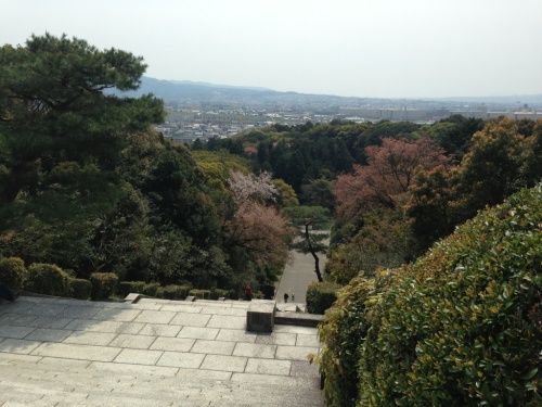 明治天皇陵からの眺望.jpg