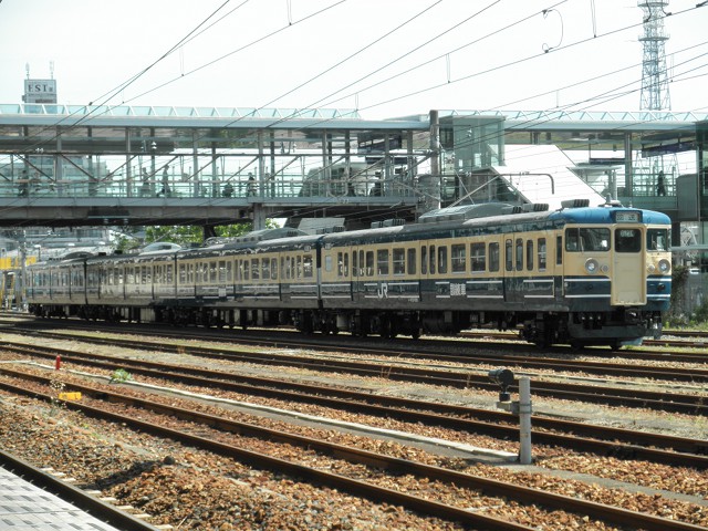 115系0番台 訓練車1.jpg