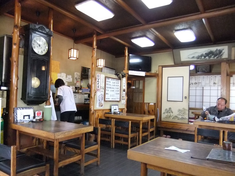 西伊興３丁目・砂場の店内20130307.JPG