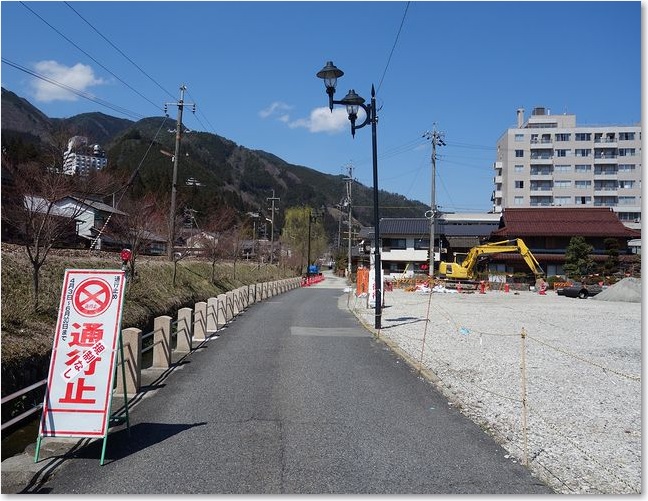 06左は高山本線