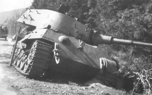 Tiger_II_tank_1.jpg