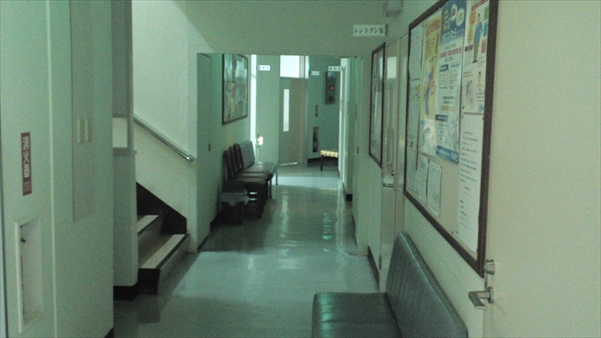 SN3S0418_R.JPG