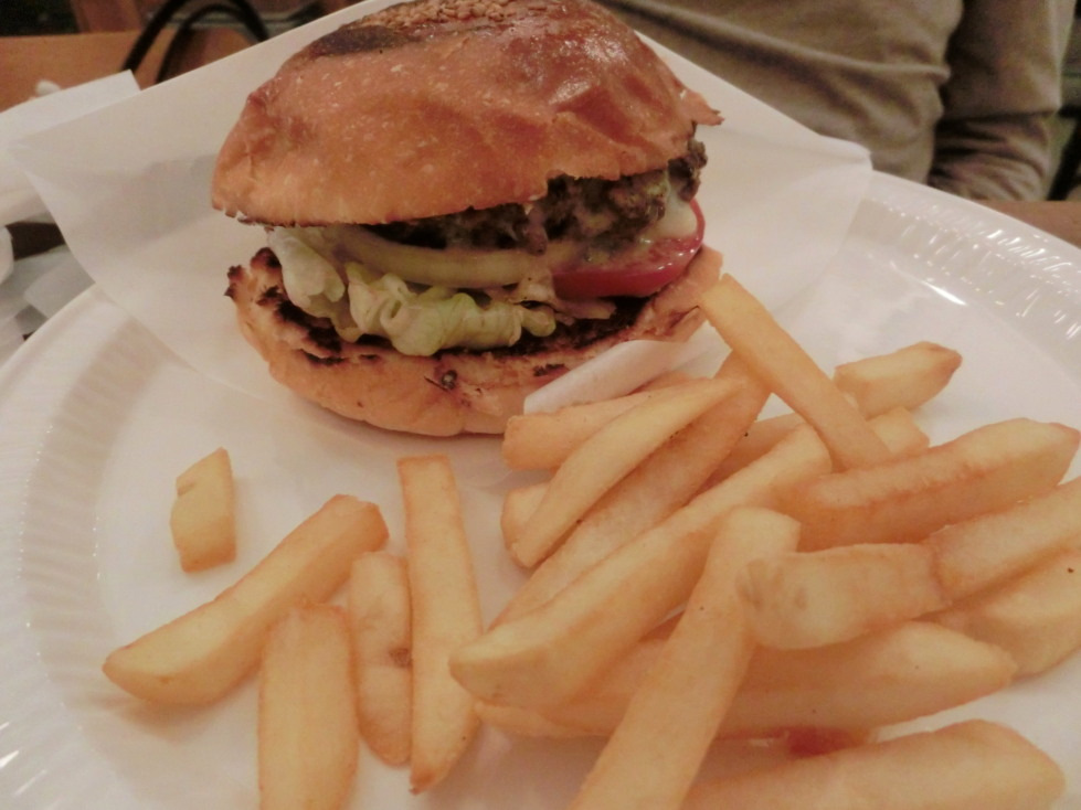 Ｂｕｒｇｅｒ　Ｍａｎｉａ　ウルティメットブルーチーズバーガー.jpg