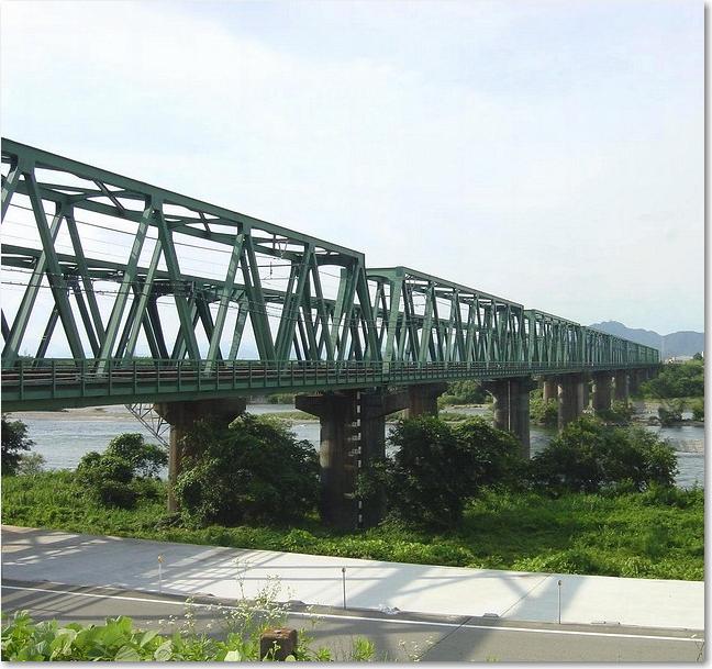 36木曽川橋梁.JPG