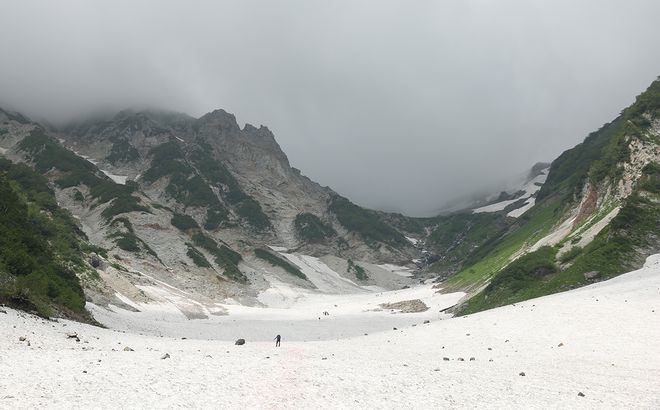 大雪渓と天狗菱bl.jpg