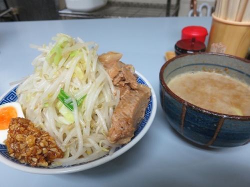 20121227_鶏とふじ_味噌つけ麺に野菜追加web.JPG