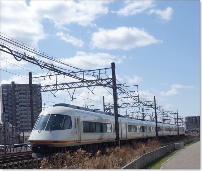 25近鉄「アーバンライナー」