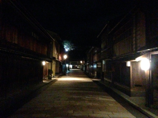 ひがし茶屋夜.JPG