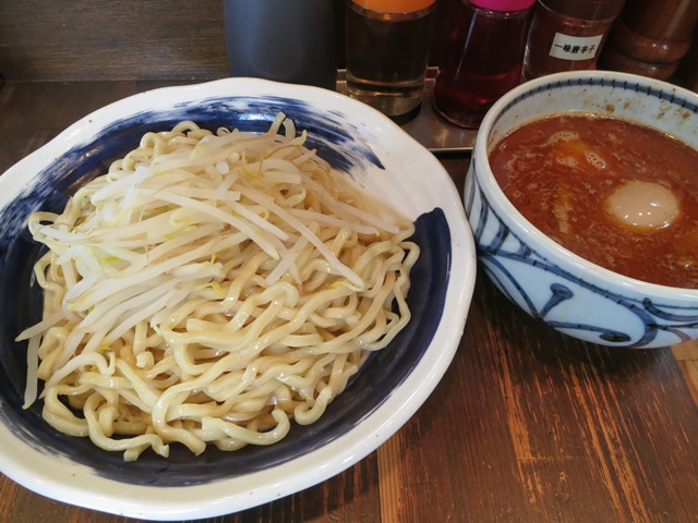 20140818_荒海_辛味噌味玉つけ麺の中（270グラム）.JPG