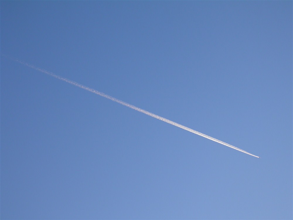 ひこうき雲.jpg