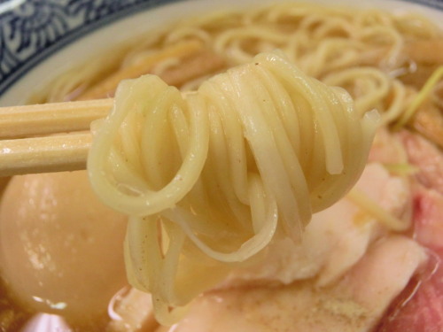 麺屋一燈　特製はまぐり鶏節そば　麺.jpg