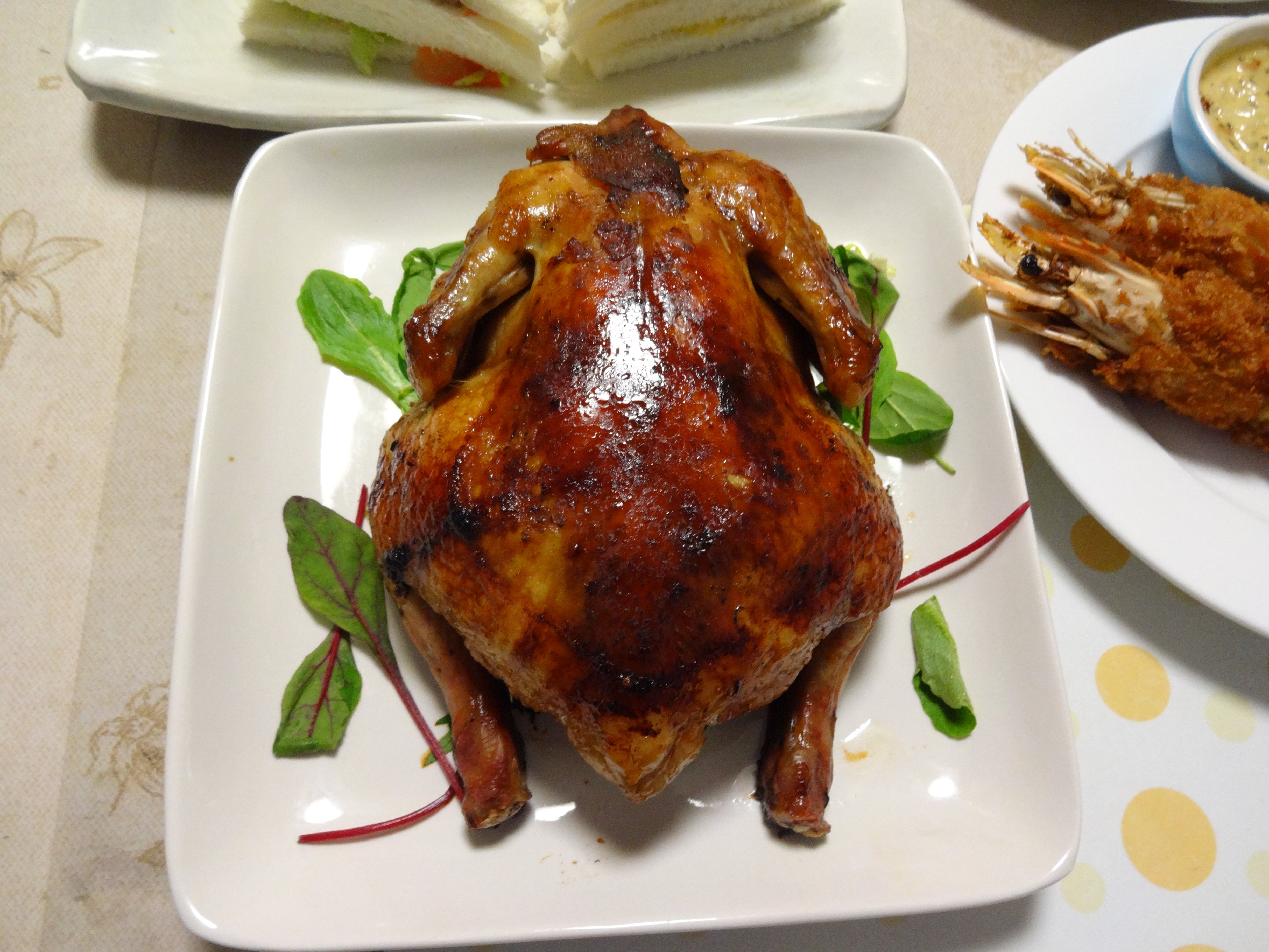 レチョンマノック（鶏の丸焼き）もちろん自家製！