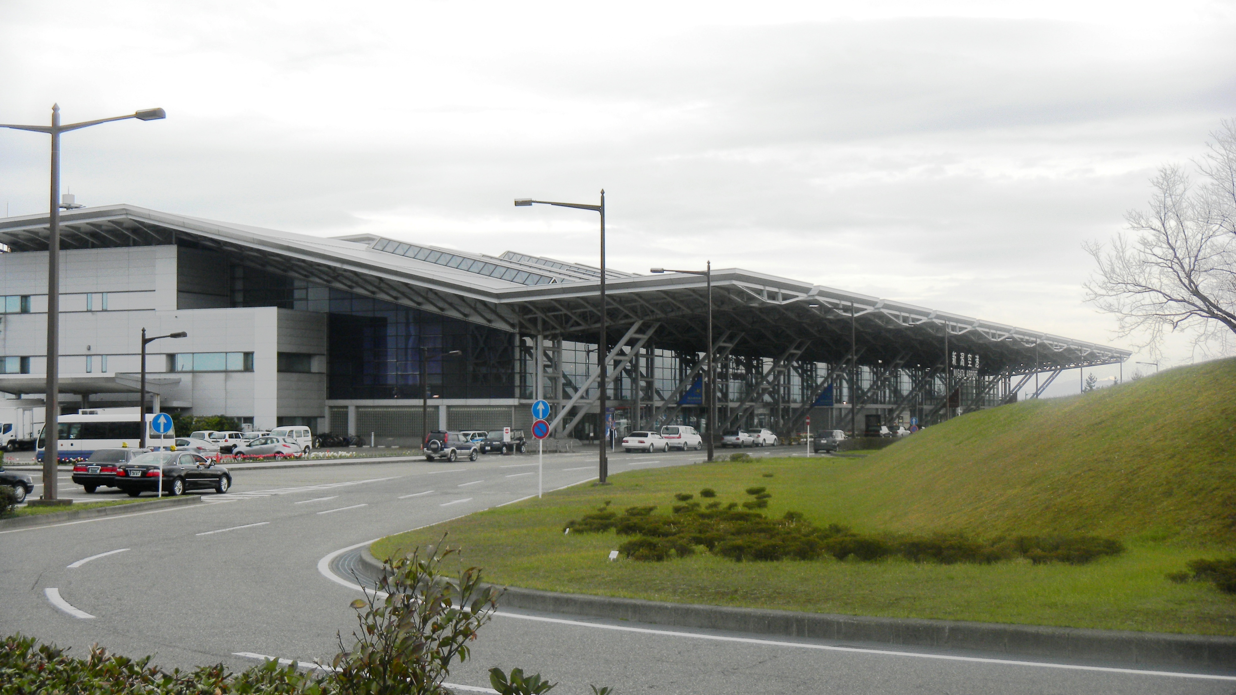 新潟空港.JPG
